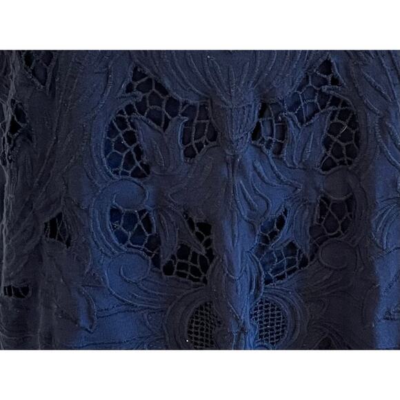 J. Jill Navy Embroidered Cut Out Overlay Sleeveless Tank/Blouse, Size L - Picture 3 of 11